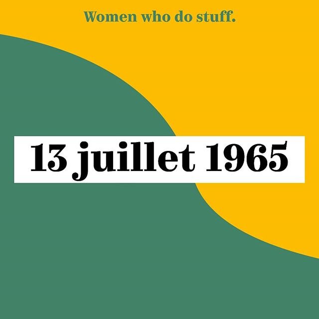 Il faut attendre le 13 juillet 1965 en France pour que les femmes mariées obtiennent l’indépendance financière. Jusqu’alors, les femmes mariées devaient obtenir l’autorisation de leurs maris pour ouvrir un compte en banque, signer un chèque ou même pour travailler. La responsabilité était donnée au « chef de famille », titre supprimé en 1970, donnant ainsi l’égalité aux époux en terme d’éducation parentale. Plus libres si elles étaient célibataires, les femmes mariées étaient donc considérées comme incapables de gérer leurs propres finances. La loi sur les nouveaux régimes matrimoniaux de 1965 permet ainsi la libération financière des femmes et aide à leur autonomie.
#wwds #womenwhodostuff #indépendancefinancière #chéquier #droitsdesfemmes